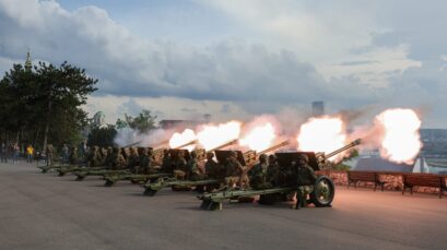 Почасна артиљеријска паљба поводом Дана победе